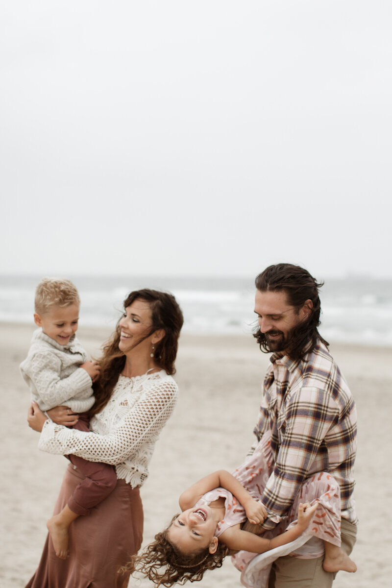 KIM PECKHAM PHOTO ORANGE COUNTY FAMILY BEACH PORTRAITS-116