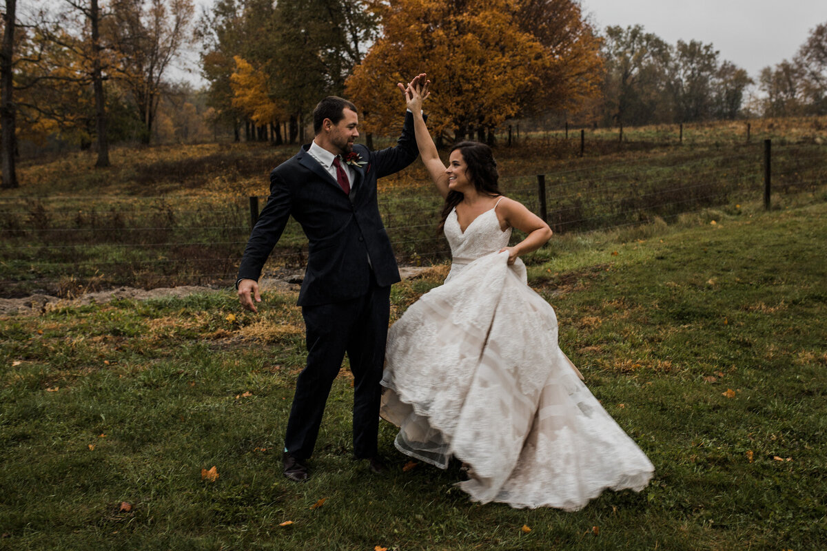 Fort-Wayne-Indiana-Rainy-Autumn-Wedding-SparrowSongCollective-blog-9