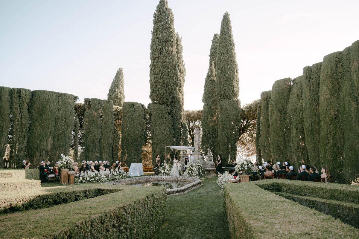 Flora_And_Grace_La_Foce_Tuscany_Editorial_Wedding_Photographer-355