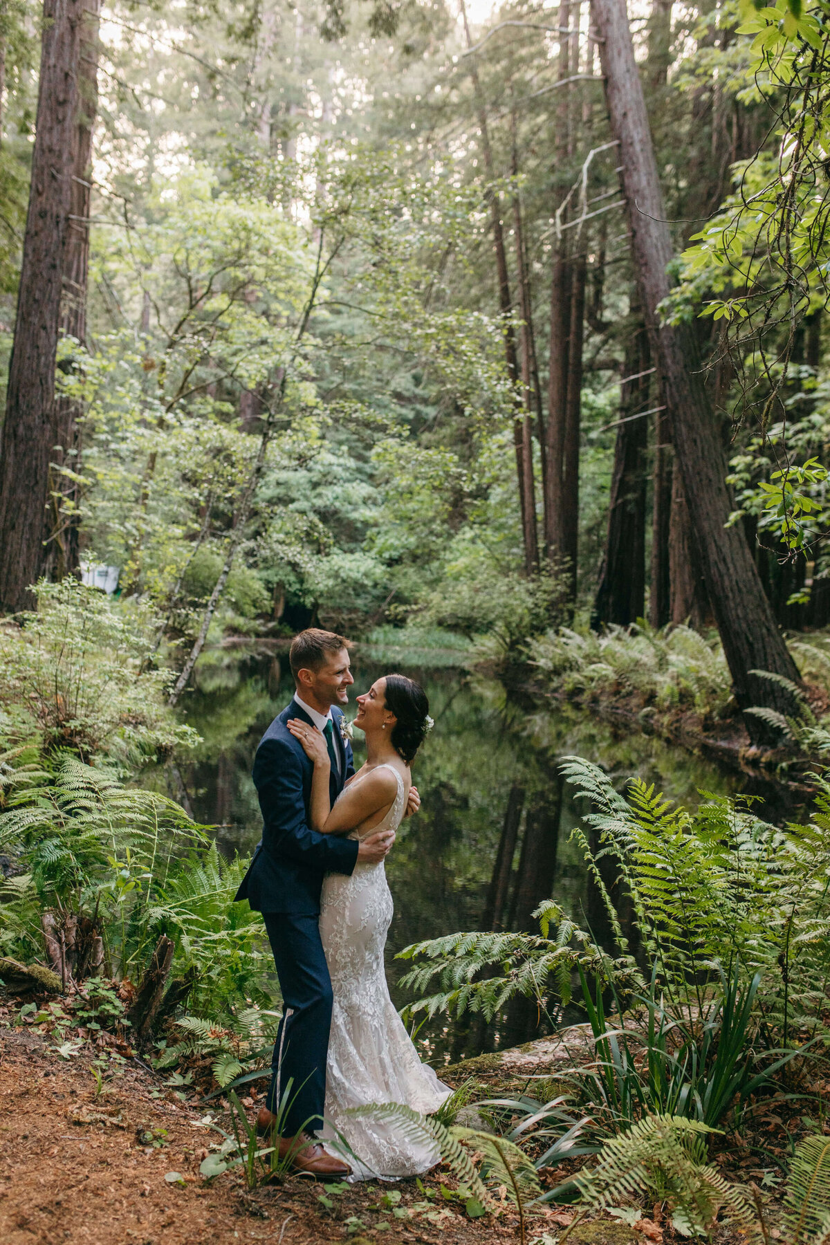 wedding bride and groom california forest