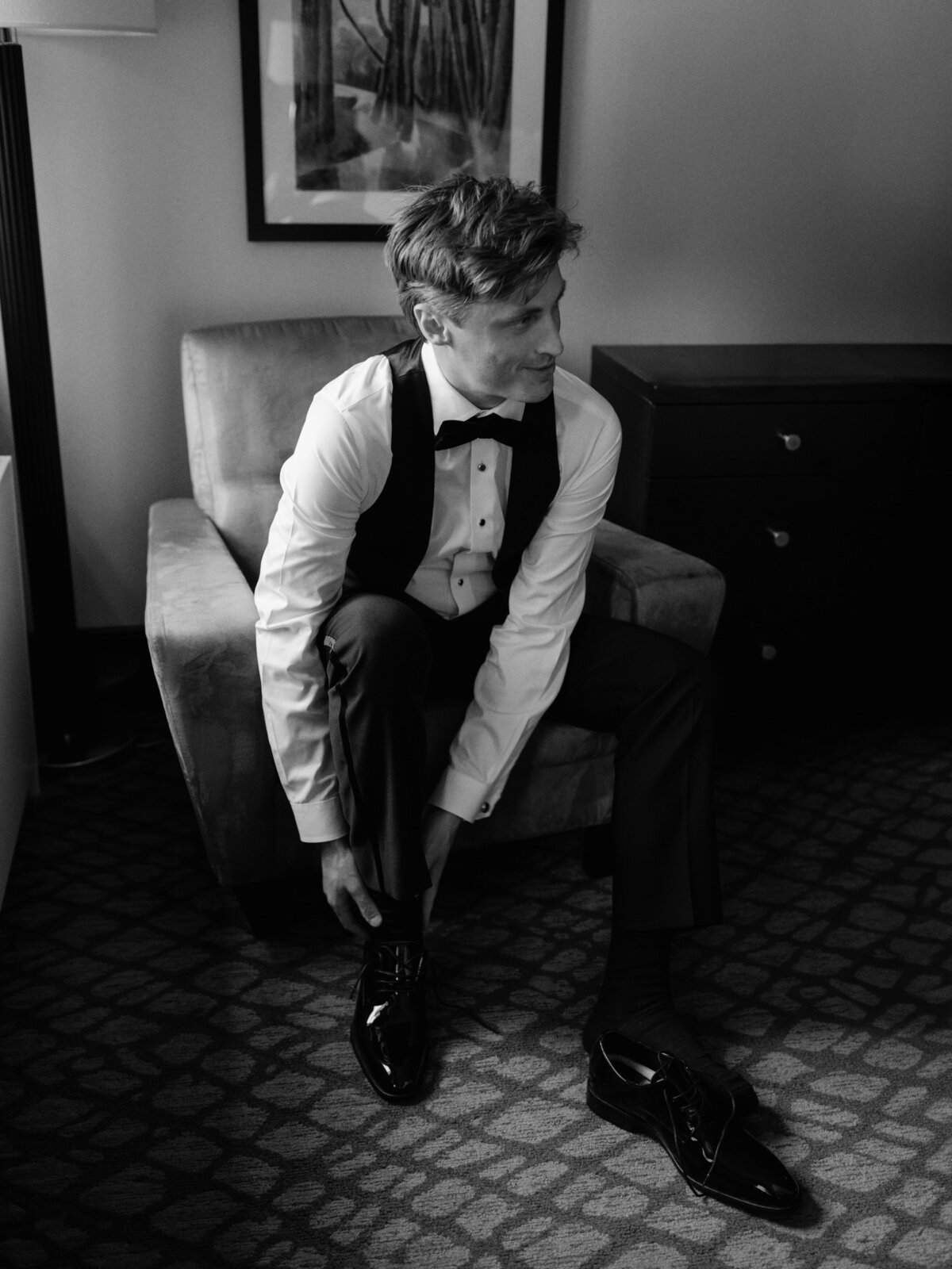 best-seattle-wedding-photographers-the-tenneys-at-washington-athletic-club-13