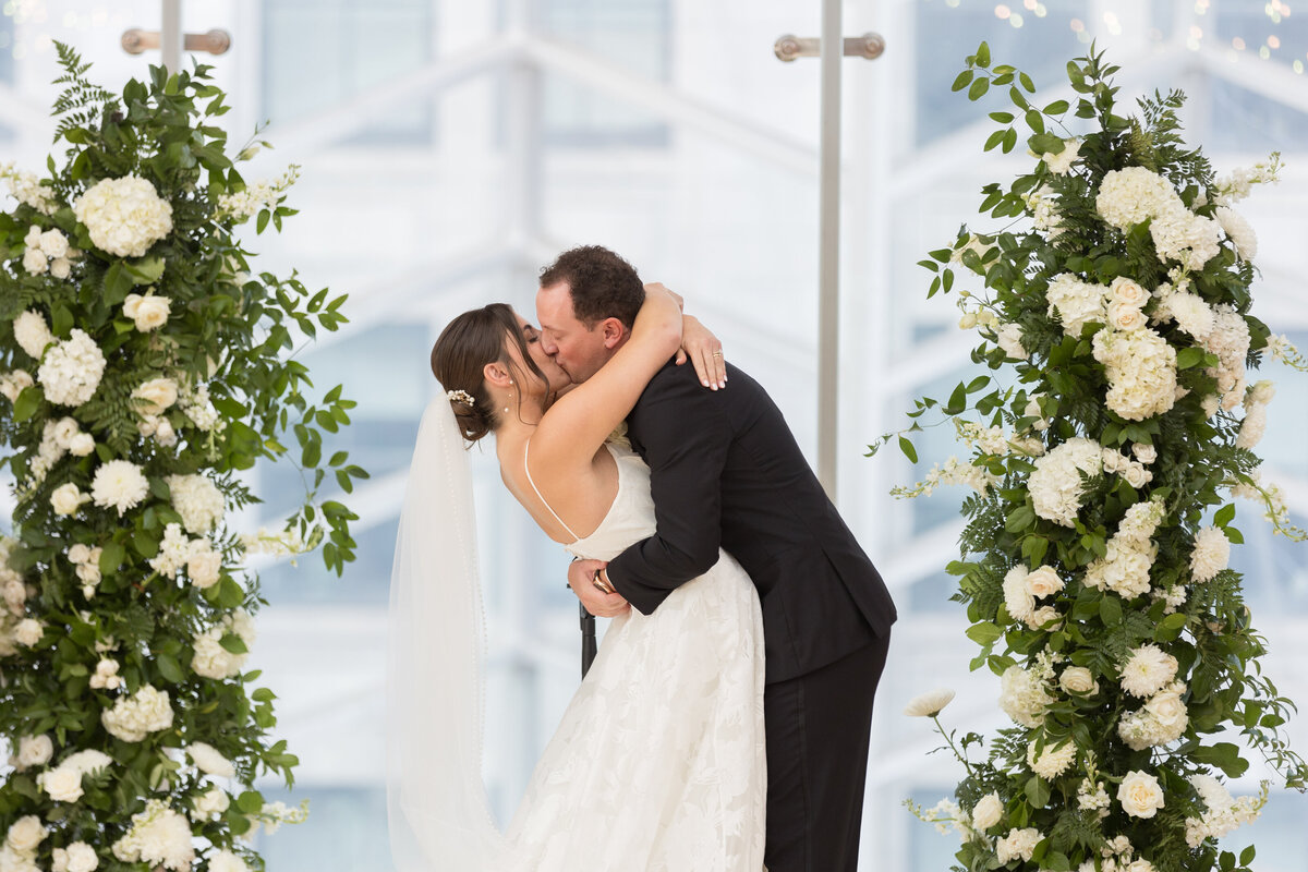 Kimmel Center Wedding_Susan Hennessey Photography_70