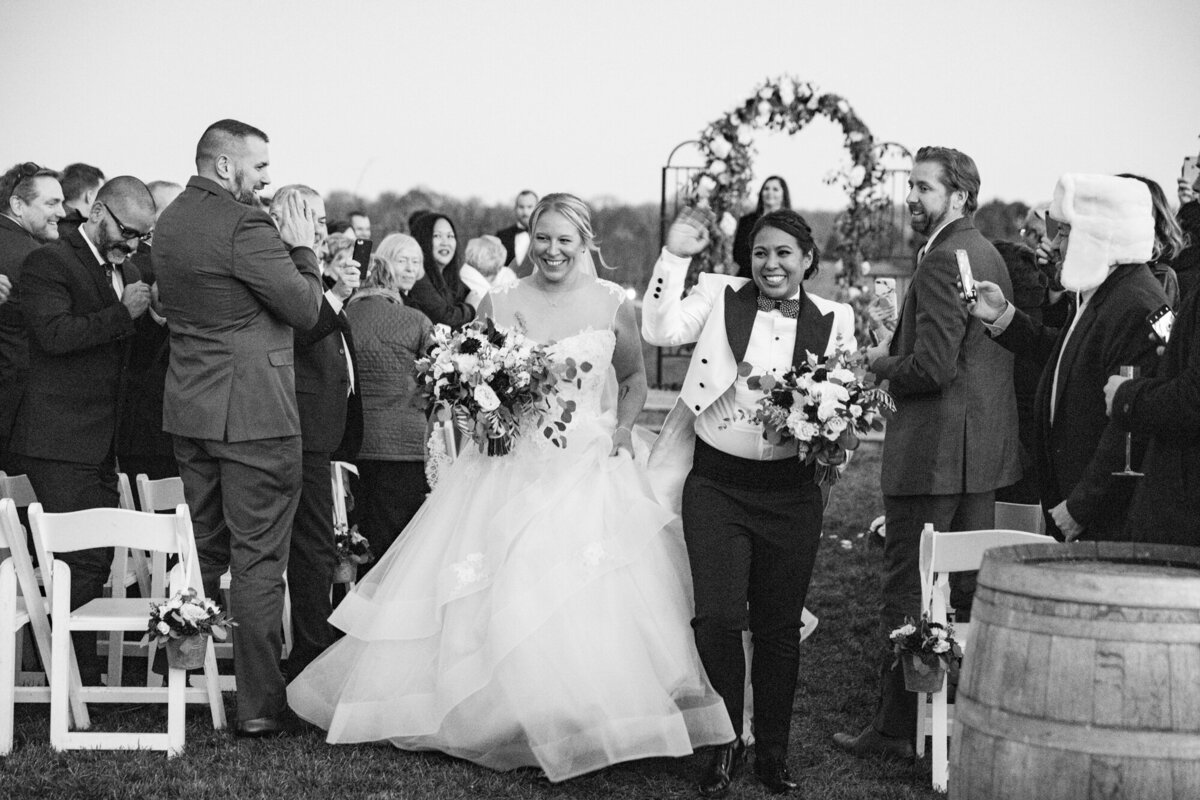Saltwater-farm-vineyard-ct-winery-wedding-photography-stonington-photographer-1