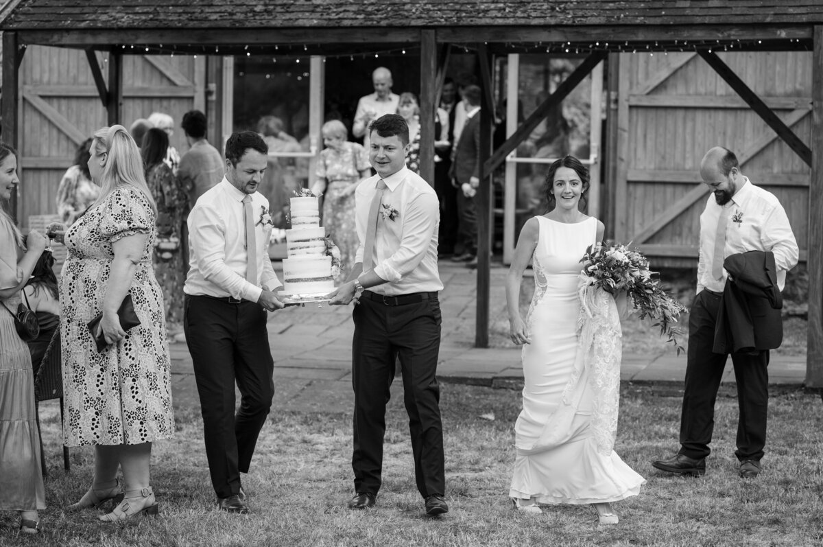Notley-Abbey-wedding-photography-1108-2