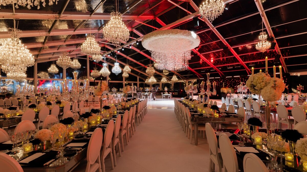 Fairytale Castle Wedding Chateau de Chantilly France by @alejandrapoupelevents 6