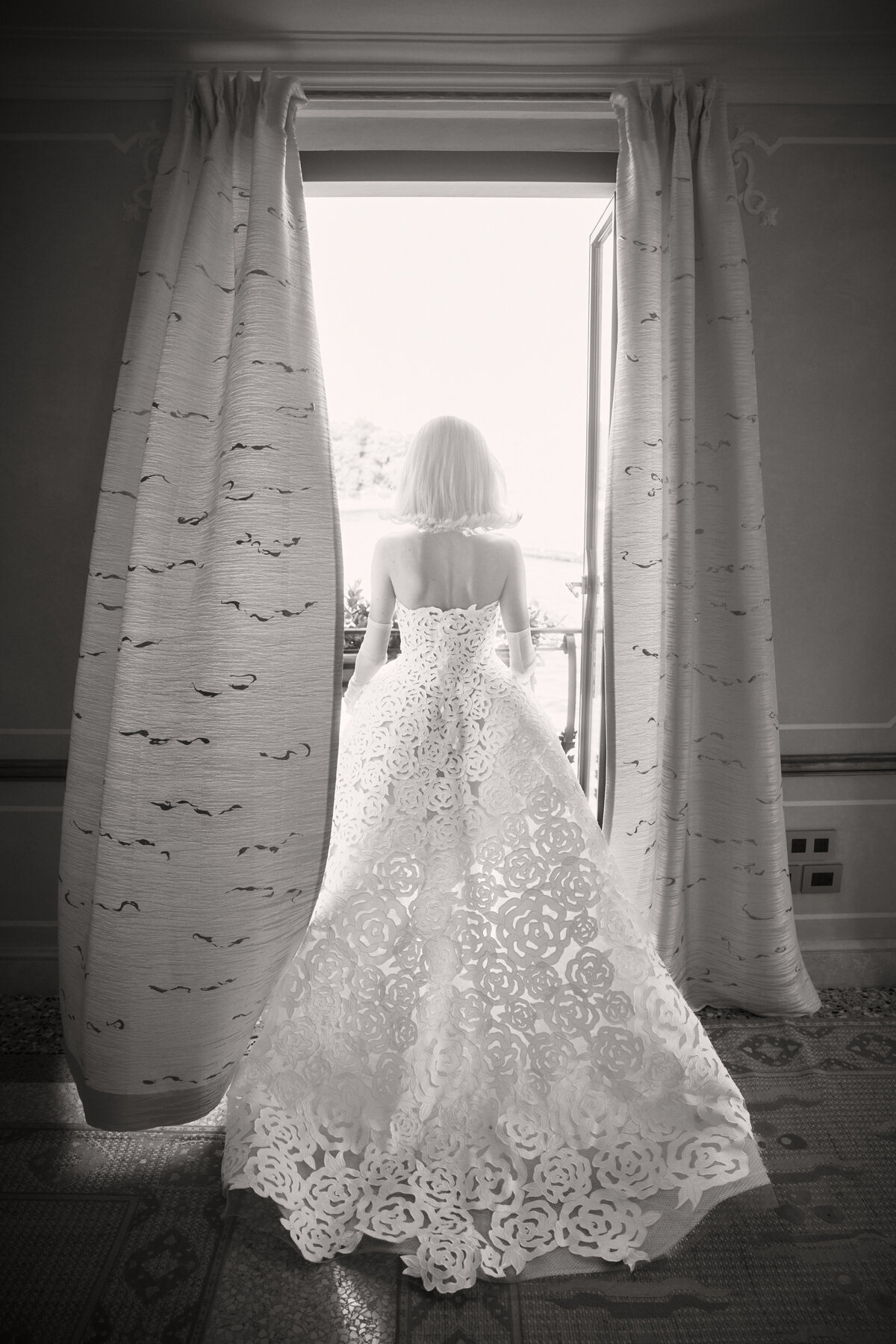 Danielle Pulock in Oscar De La Renta