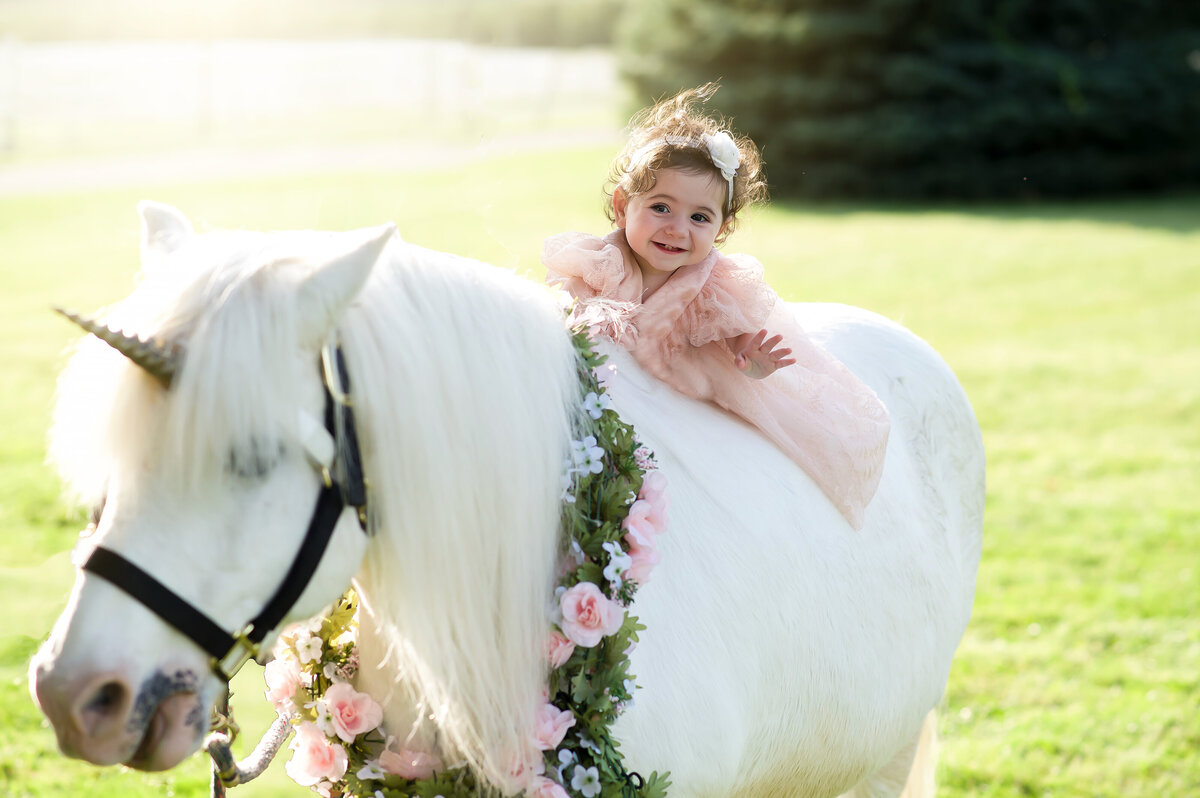 Unicorn-Dimitra-Session-Toronto-Durham-Region3