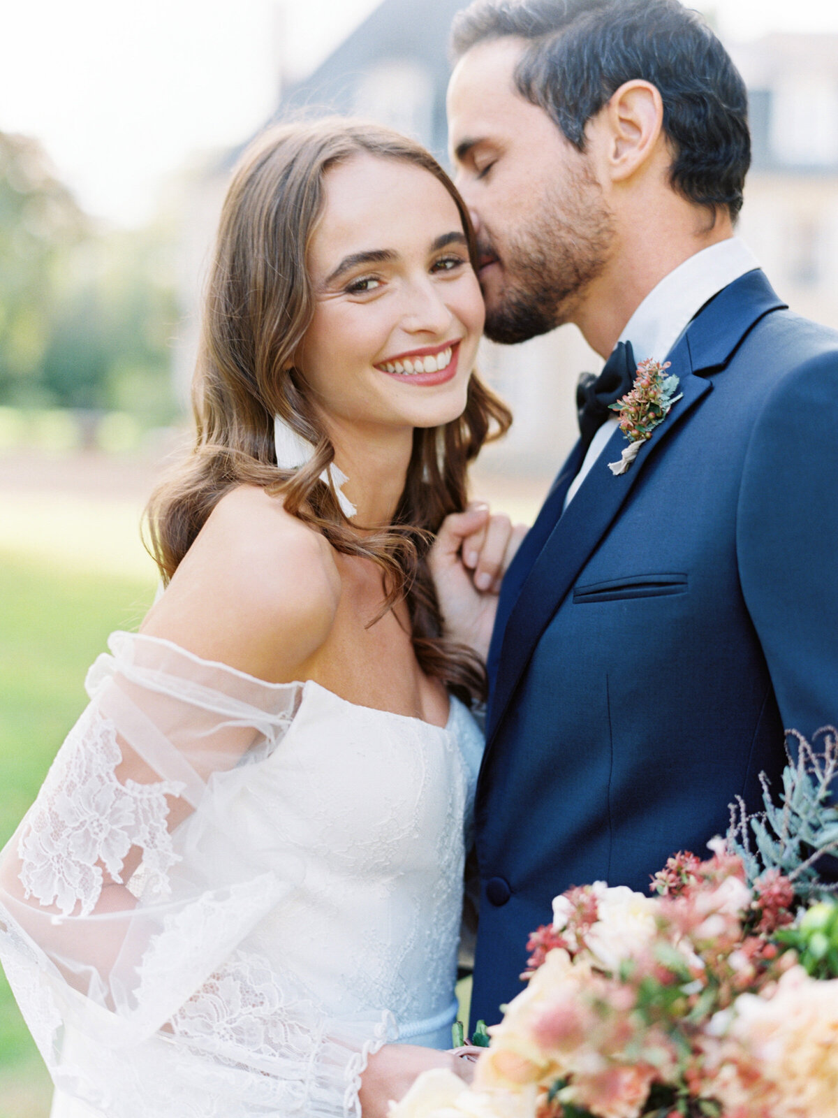 chateau-bouthonvilliers-wedding-paris-wedding-photographer-mackenzie-reiter-photography-35