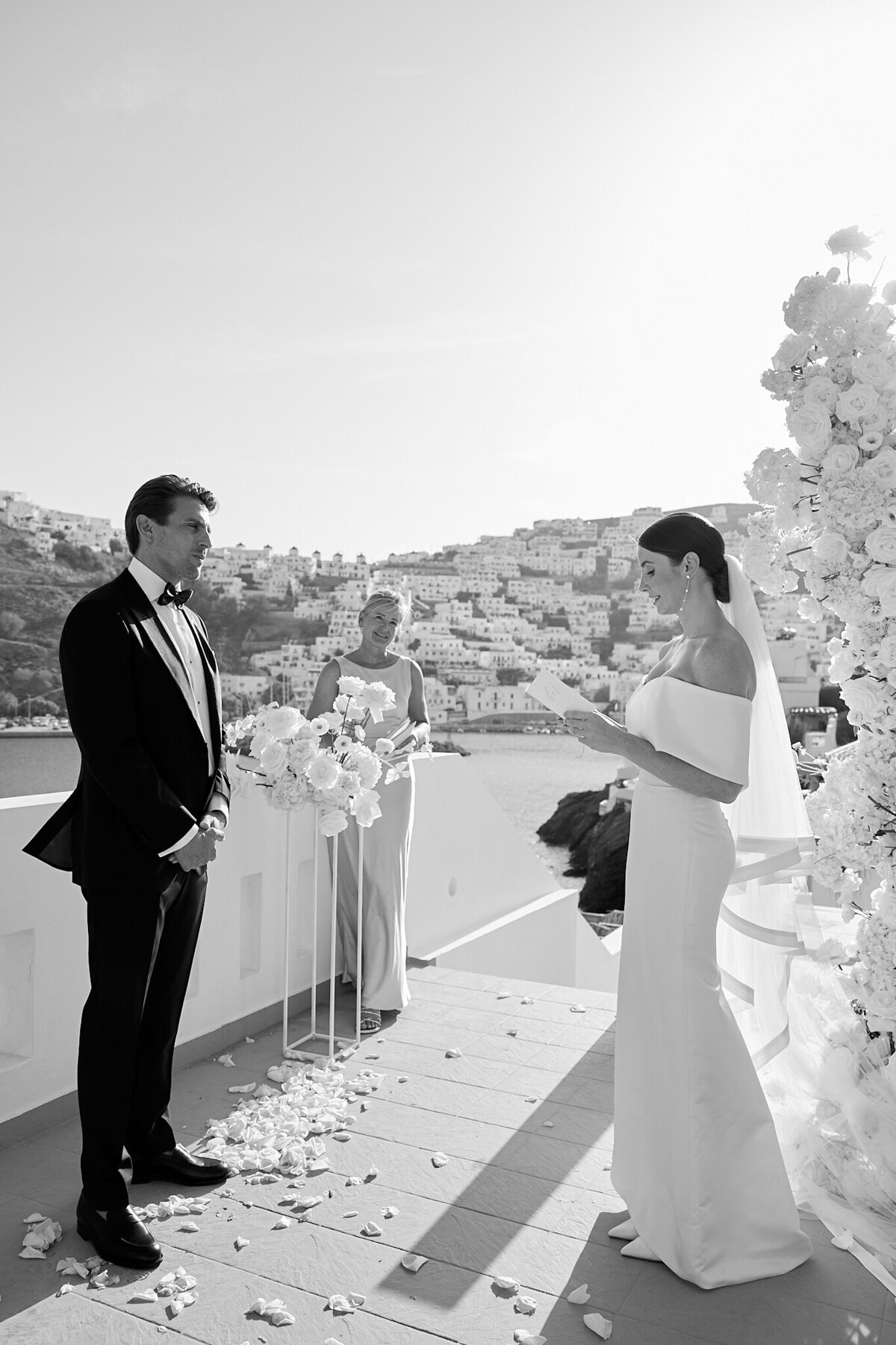 wedding photographer europe greece ceremony00027