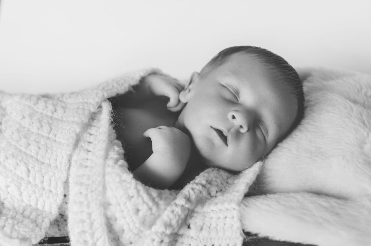 Vancouver_Newborn_Photographer-58