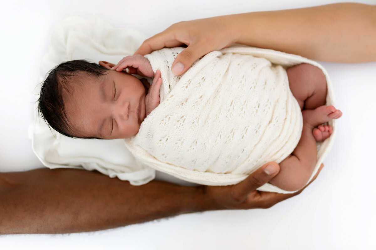 Chicago-Newborn-Photographer-14
