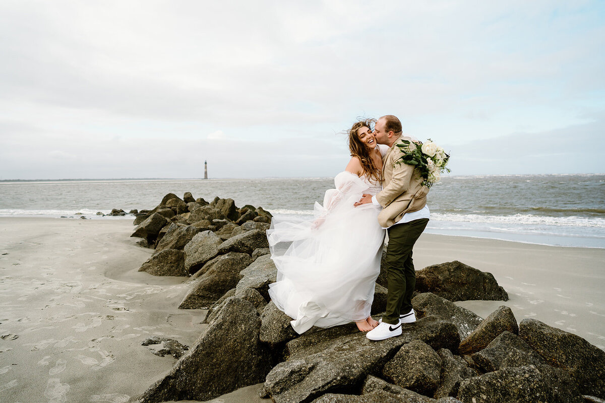 couple eloping at folly beach