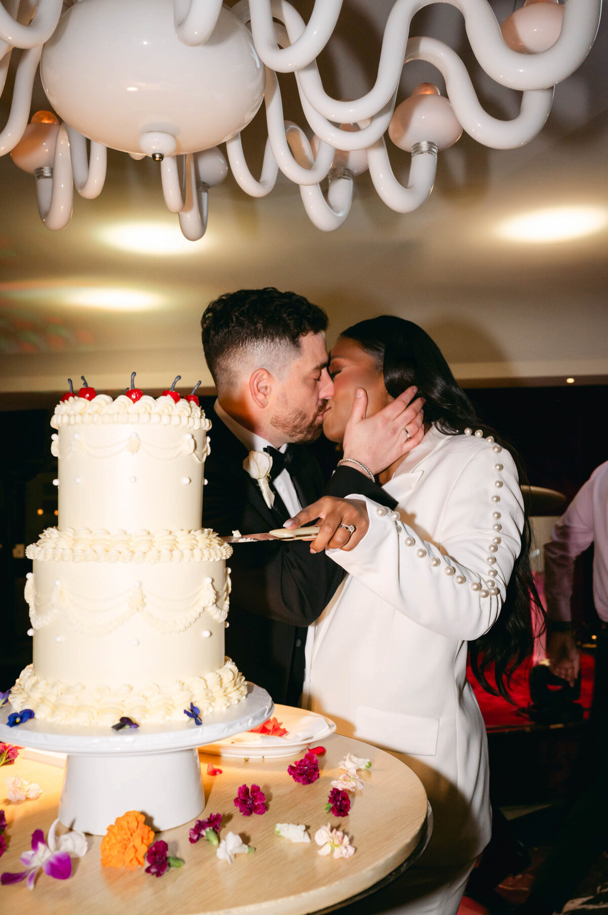 515-Sofia-Restaurant-Toronto-Canada-Kimberly-Jacob-Wedding-50