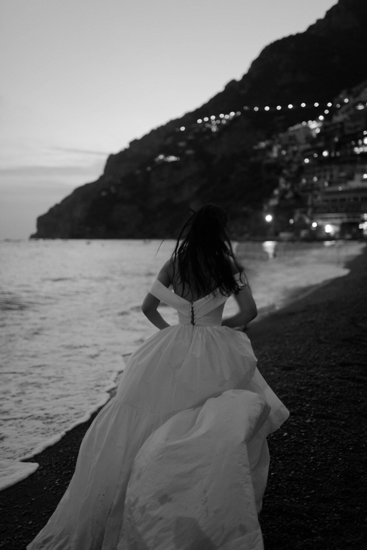098_Flora_And_Grace_Positano_Elopement_Weding_Photographer-408_Luxury Elopement Photographer at the Amalfi Coast in Positano. An intimate wedding captured by Vogue published photographer Flora and Grace.