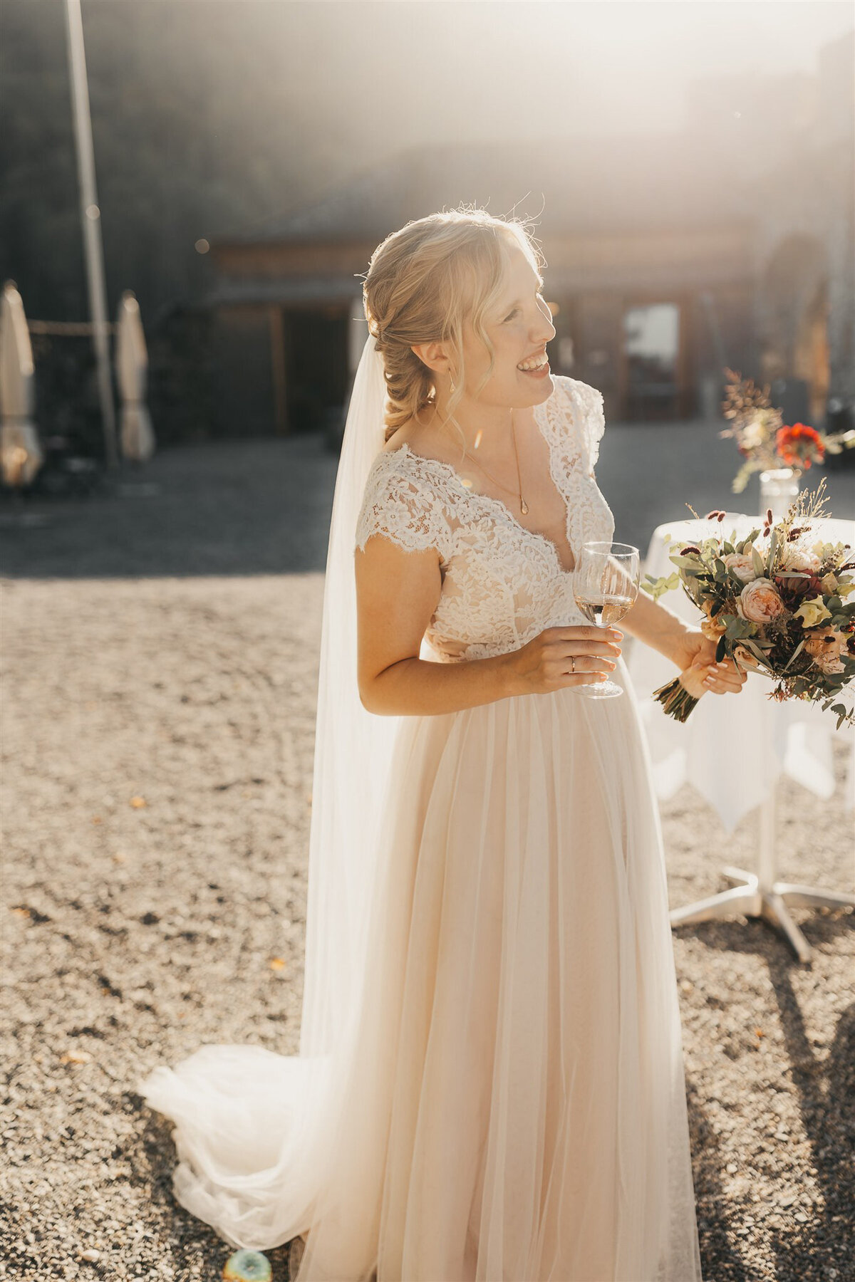 Sarah Schöb - Professional_Makeup_Artist_Schweiz_Bridal_Styling_RealbrideDeby1_2048px