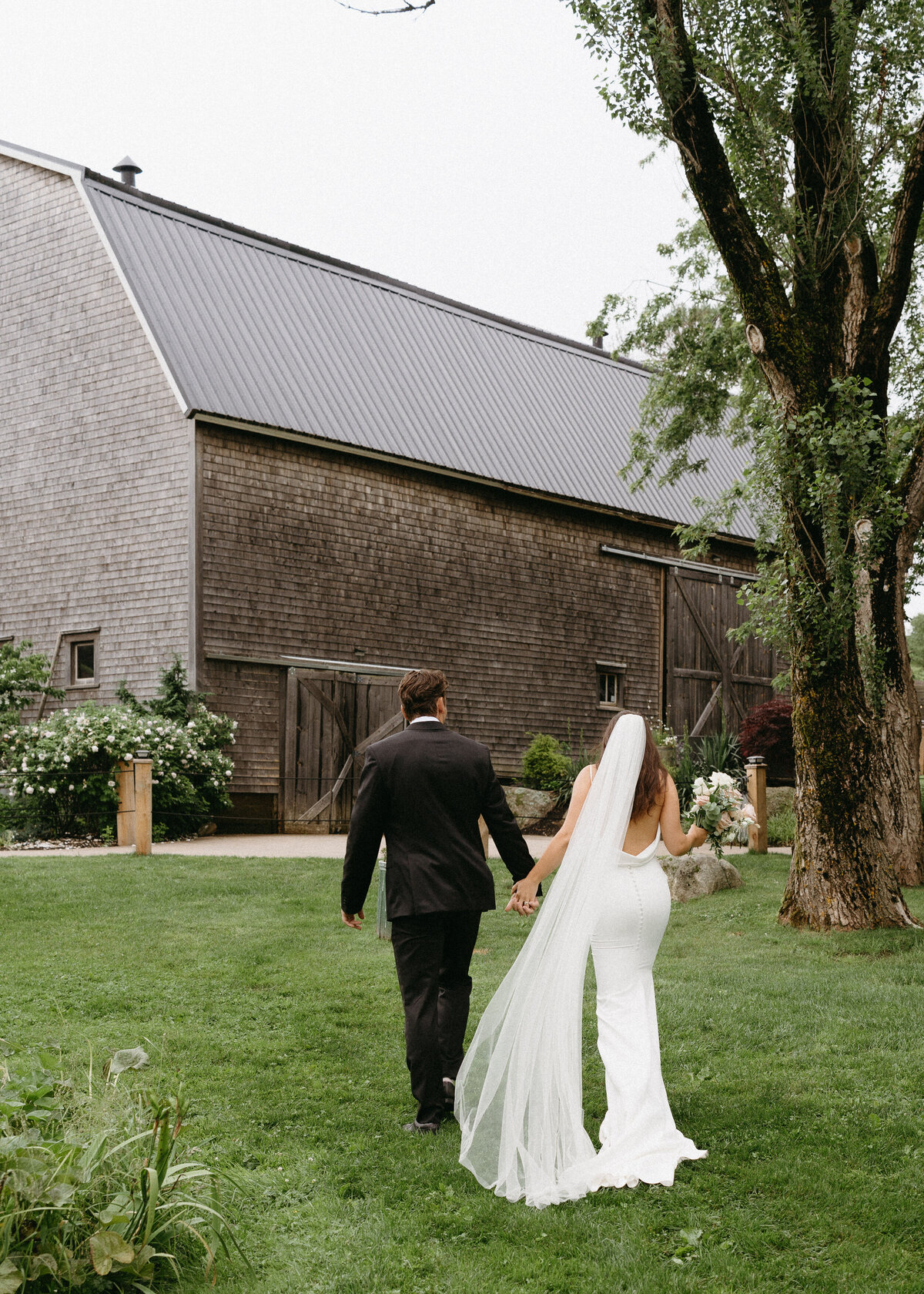 Alexandra-Hutchison-Photography-Wedding-And-Elopement-Photographer-Based-In-Halifax-Nova-Scotia-Canada31