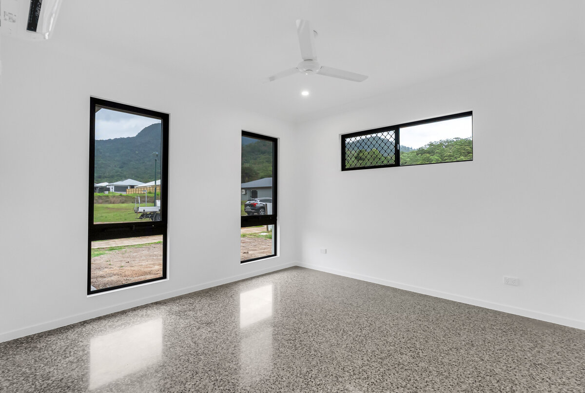 Custom Rockycreek 2 Living Area