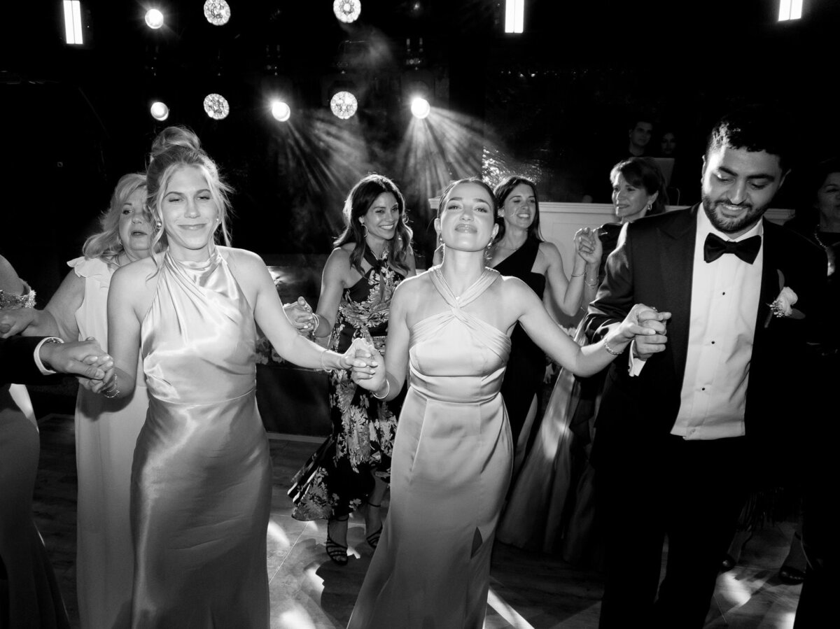 Chic-Island-Art-And-Taste-The-Residence-Wedding-136