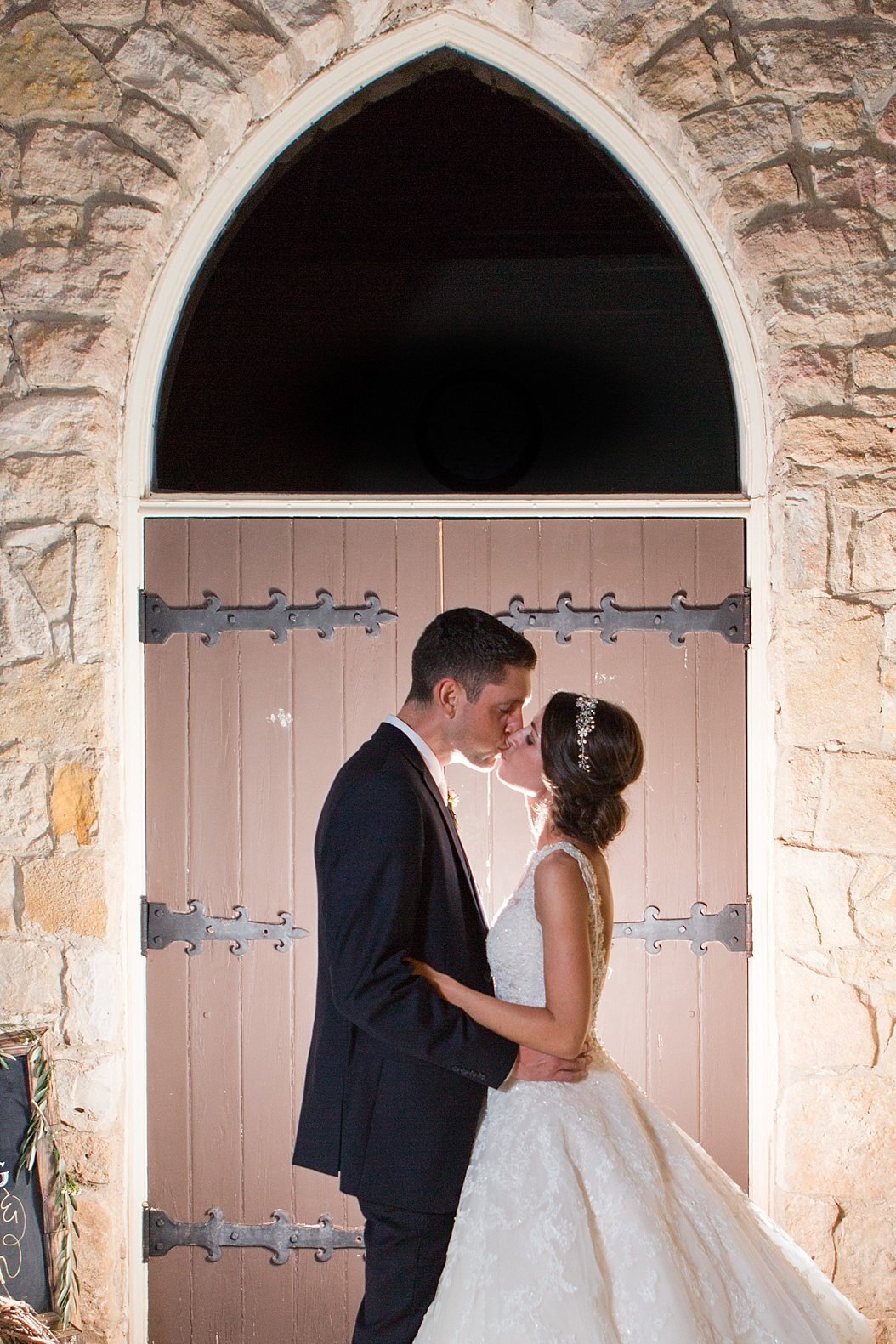 A Destination wedding at Spinellis Cathedral in Comfort Texas by Allison Jeffers Wedding Photography_0163