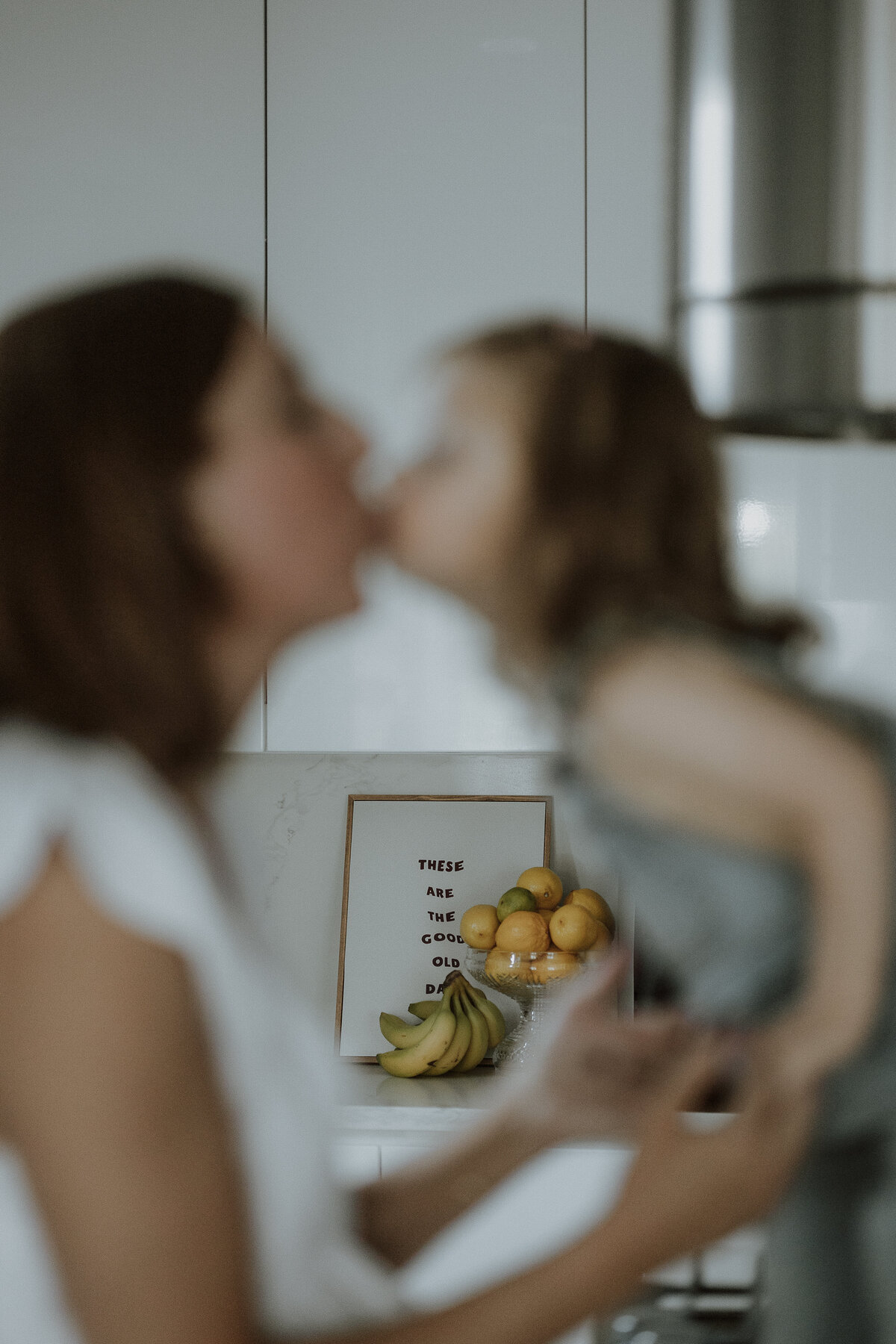 FINAL-ottawa-toronto-pec-kingston-ontario-lifestyle-intimate-wedding-elopement-couples-family-maternity-photographer-natural-light-0566