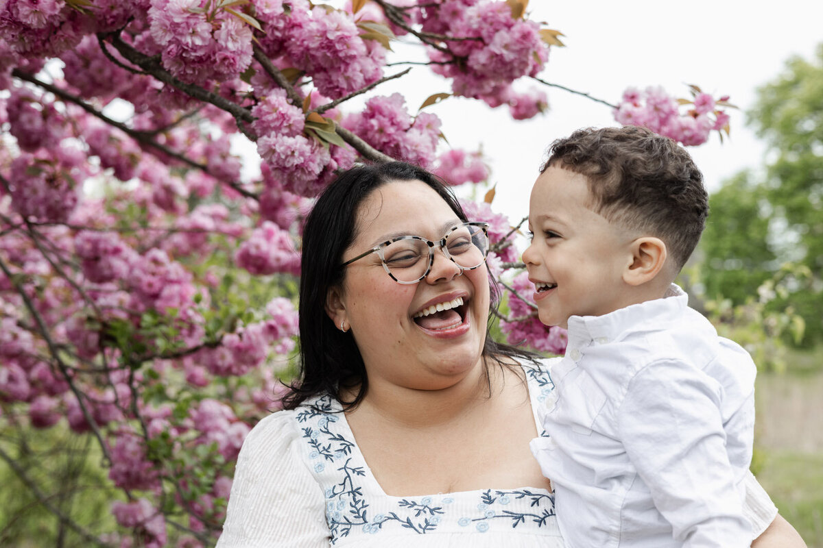 foxboro-ma-toddler-natural-candid-family-portraits