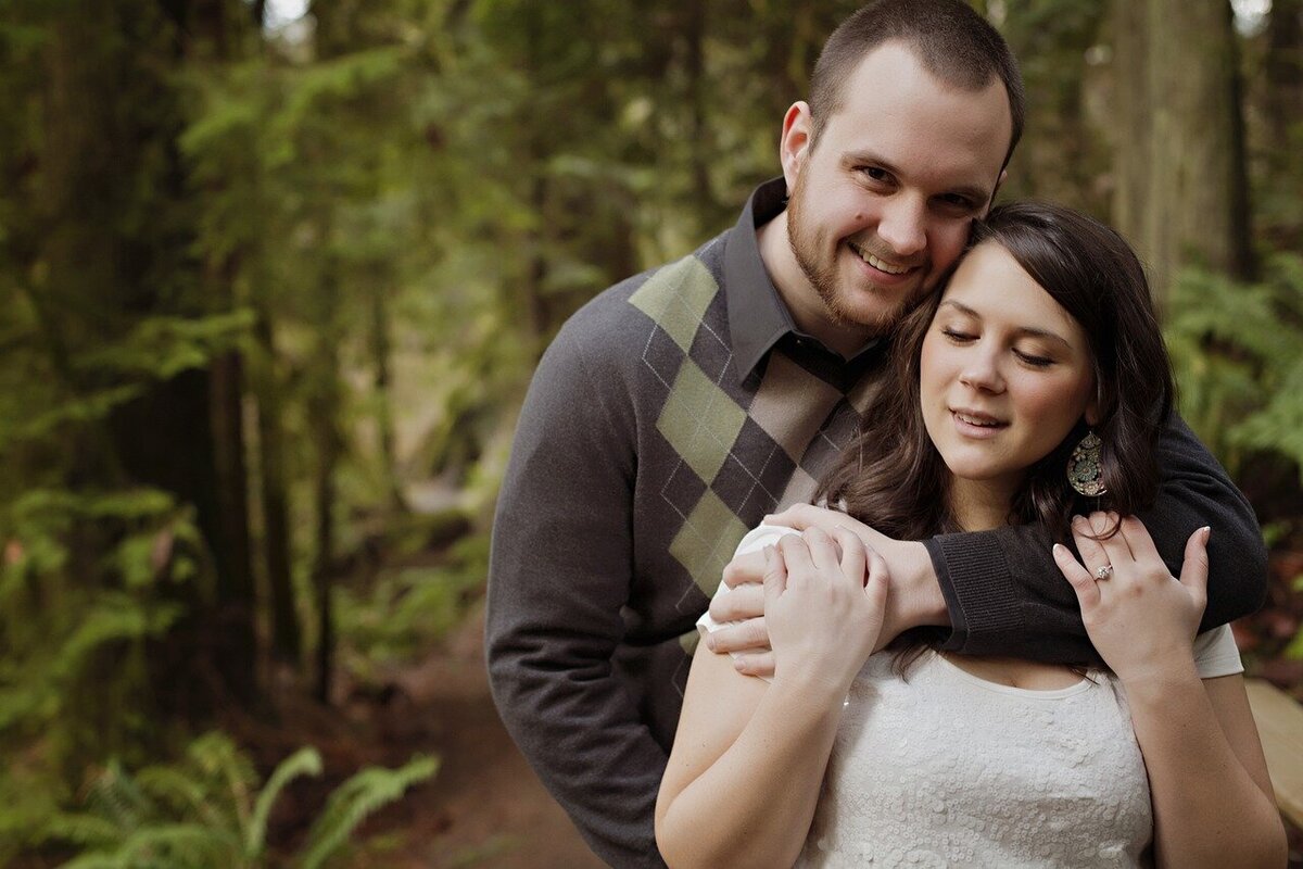 engagement-637789_1280