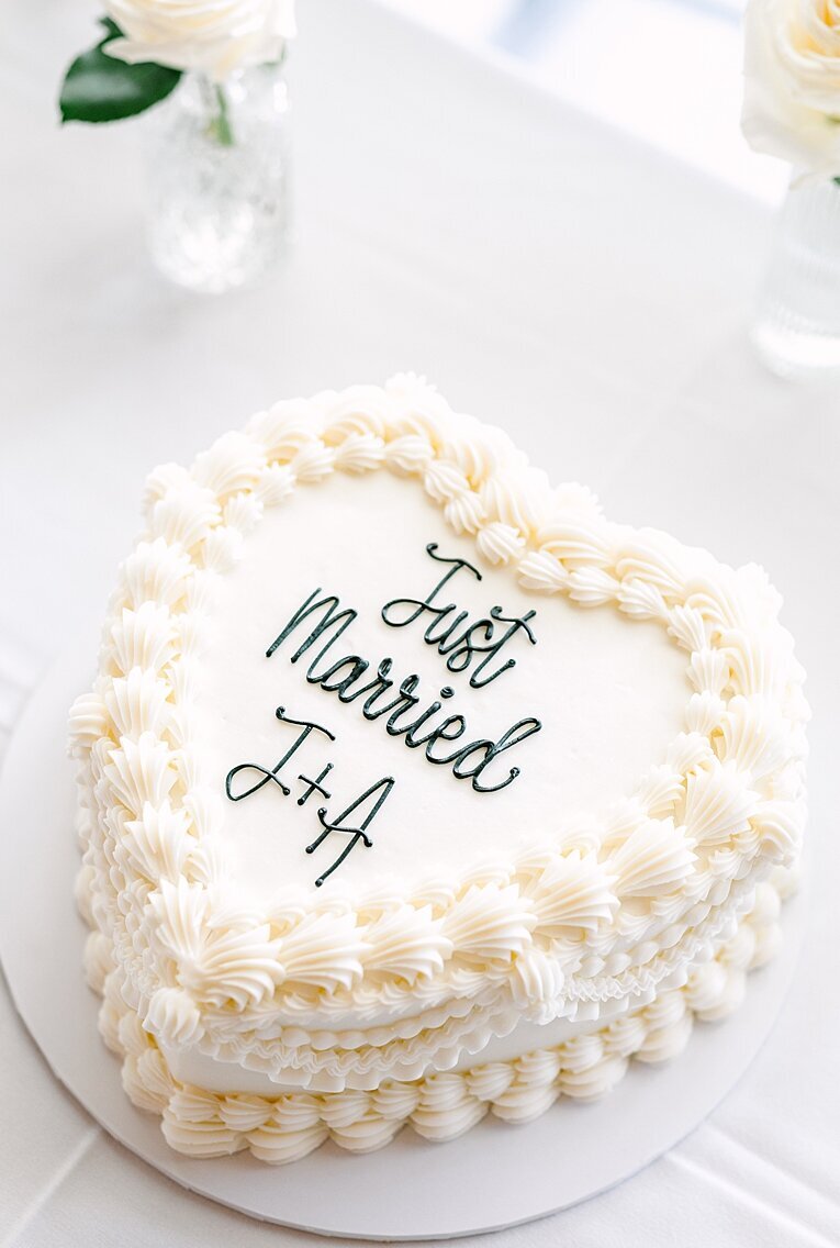 bay-pointe-woods-shelbyville-grand-rapids-michigan-wedding-photographer_0017