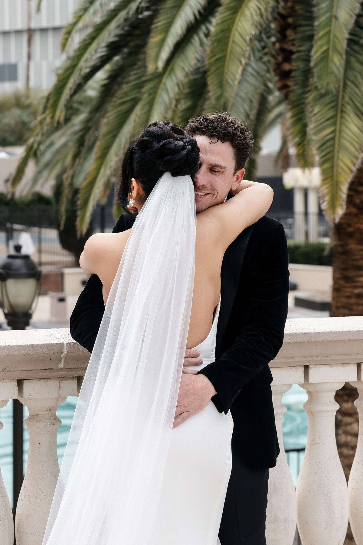 22riskyexposure_andrea-george_las-vegas-elopement-photography