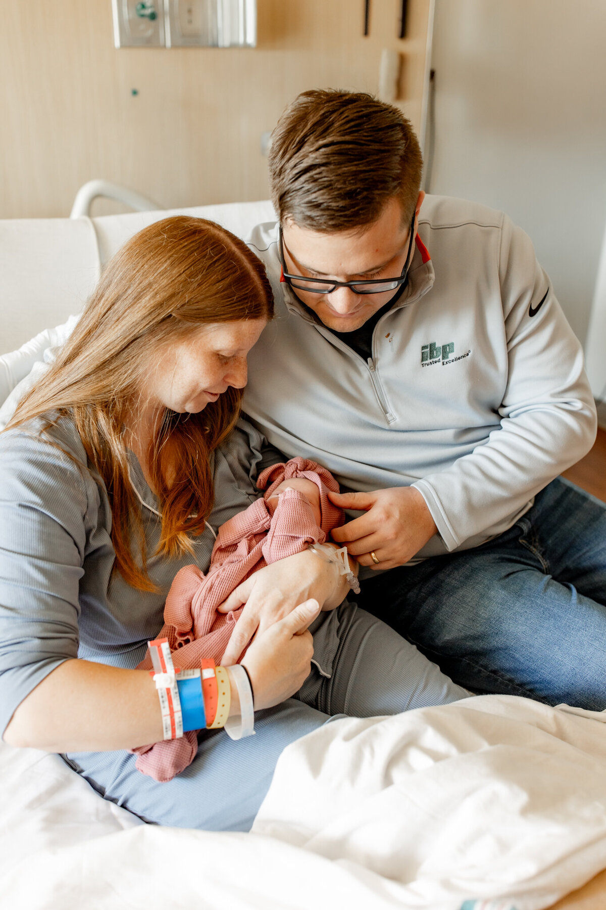 NWA fresh 48 photographer, fresh 48 photography near me Northwest Arkansas, newborn baby photography 