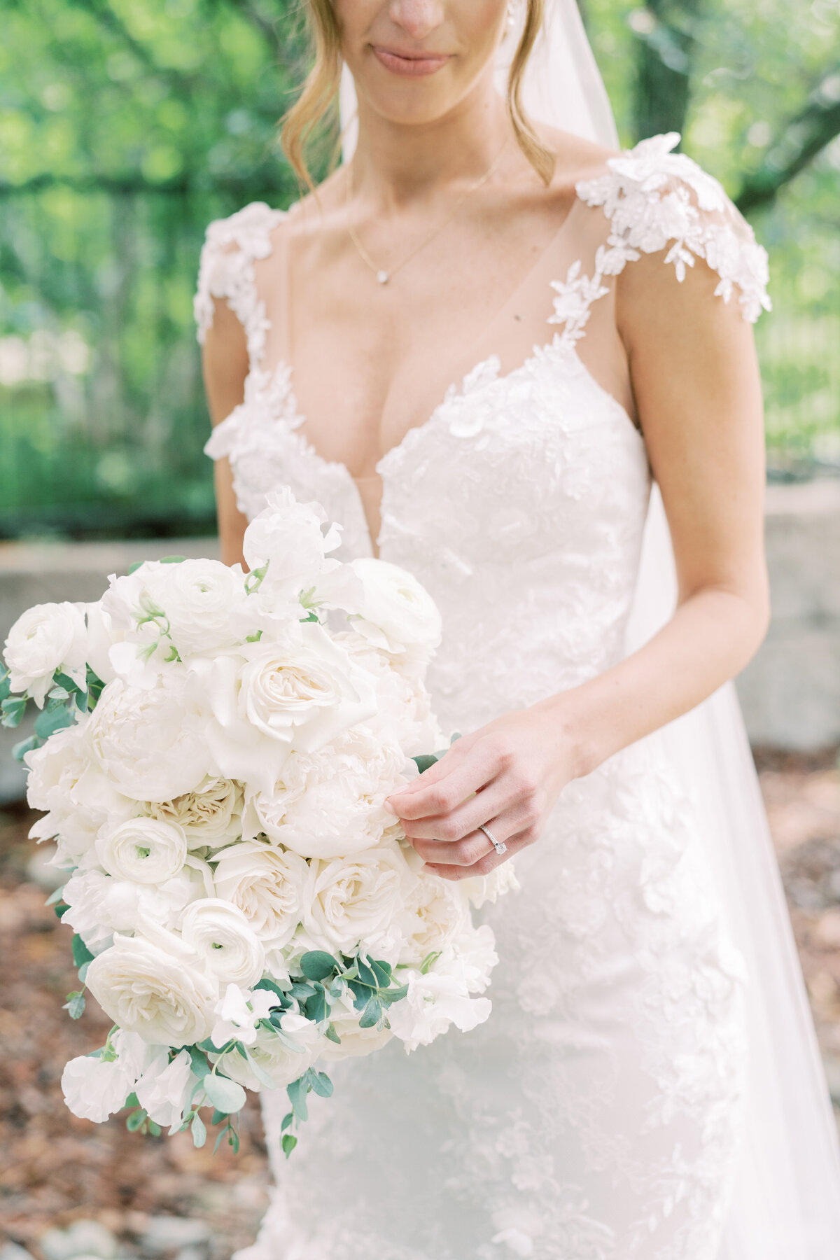 061623_Alyssa-Fred-Wedding_SNEAK-PEEKS-19