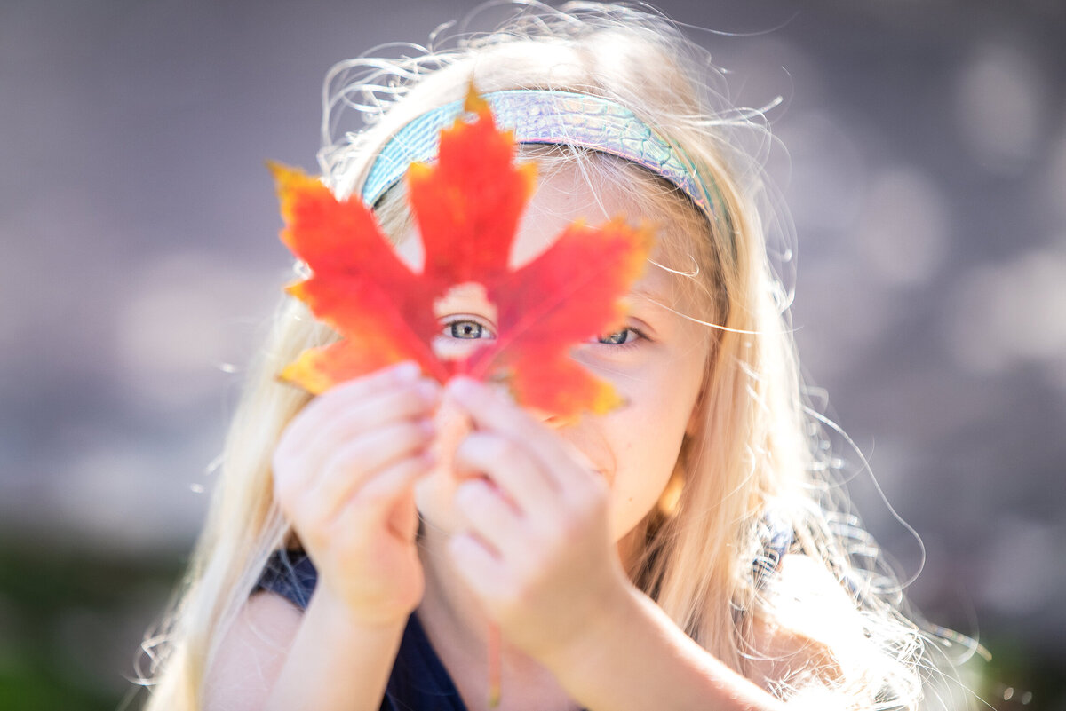 Hoboken NJ Family Photographer, autumn pictures, fall pictures, leaves, color change, leaves change pictures, seasonal photographer, family photographer, daughter portraits, Hoboken, New York, New York City, Jersey City, Jersey Shore