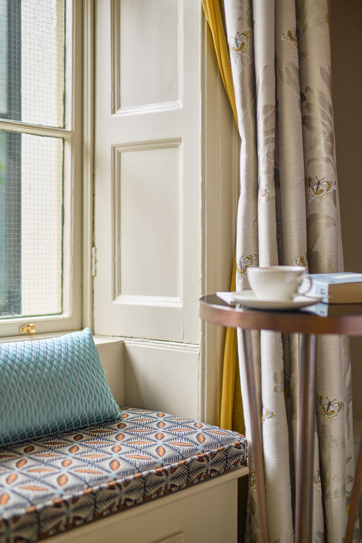 Waterstone - Townhouse on the Green - Dublin - Luxury Boutique Hotel - WIndow Detail Full Res