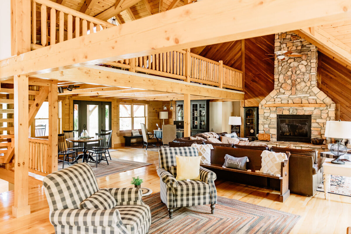 Indoor photo of Montgomery Creek Ranch lodge