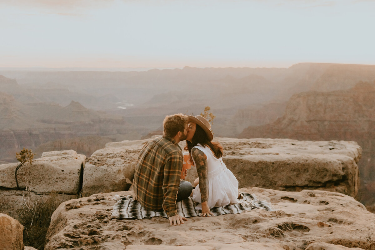 Grand-Canyon-Sunrise-Proposal-OliviaHopePhotography--2