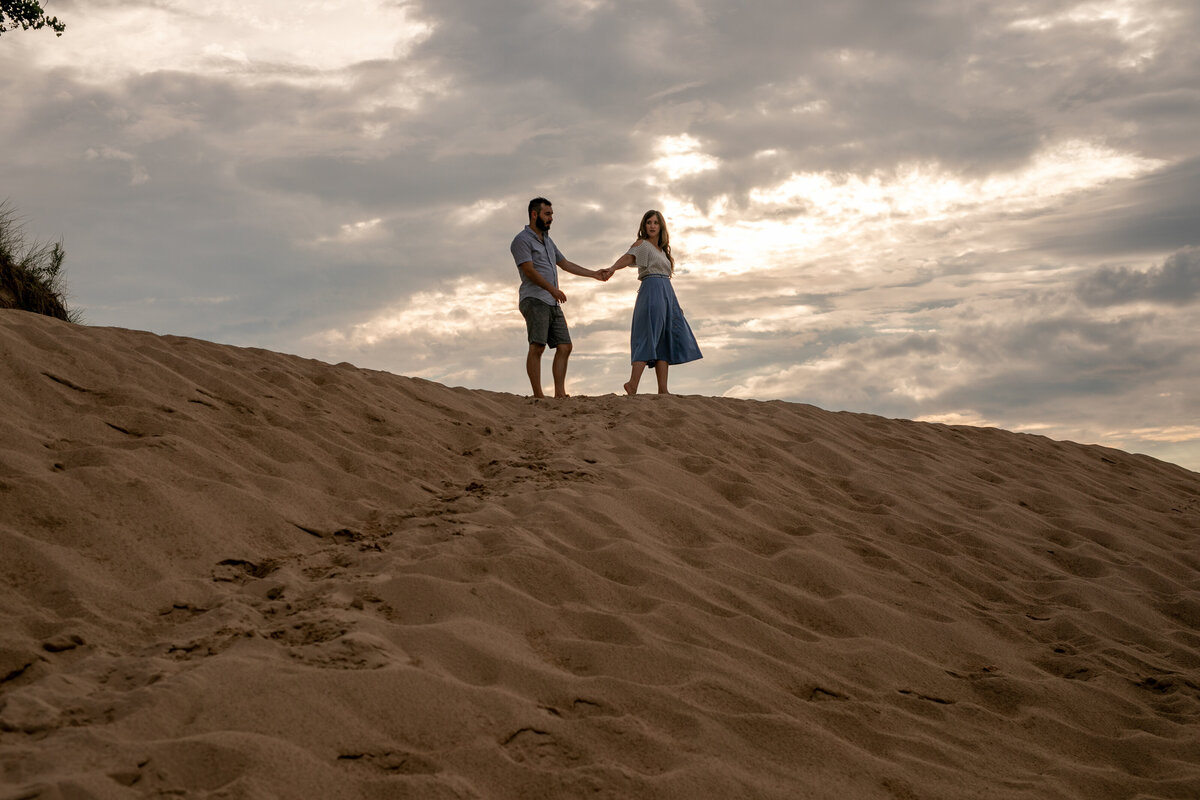 Lauren-Ashley-Studios-Indiana-dunes-beach-Chesterton-Engagement-3