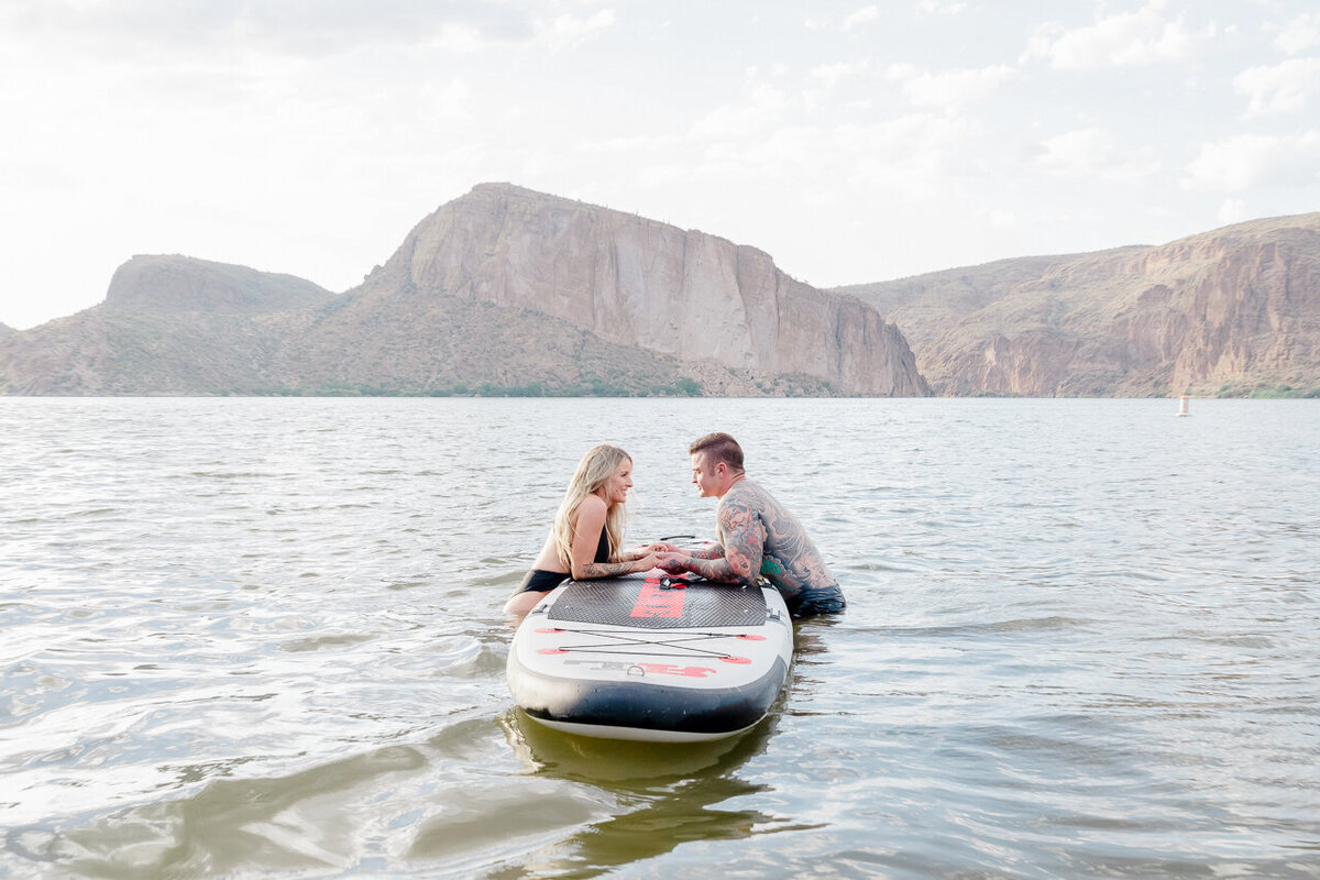 Gilbert-Arizona-Couples-photographer-makayla-gabrielle-10
