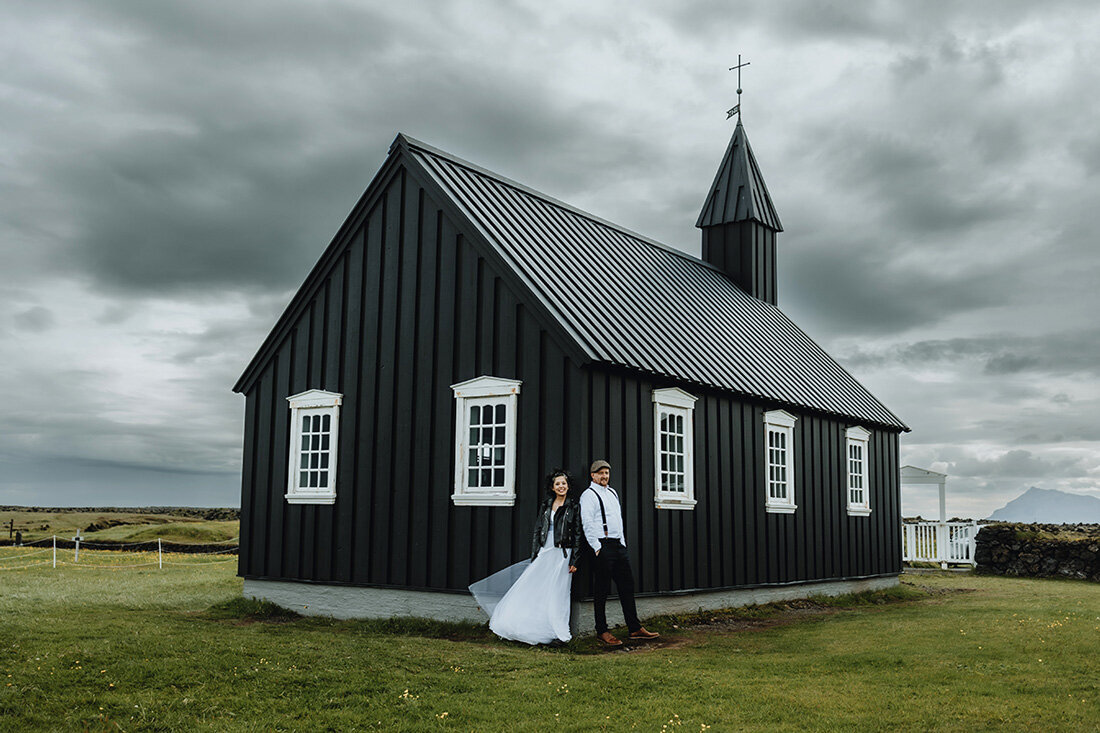 Best_Local_Iceland_Elopement_Photographer_and_Planner-_-362