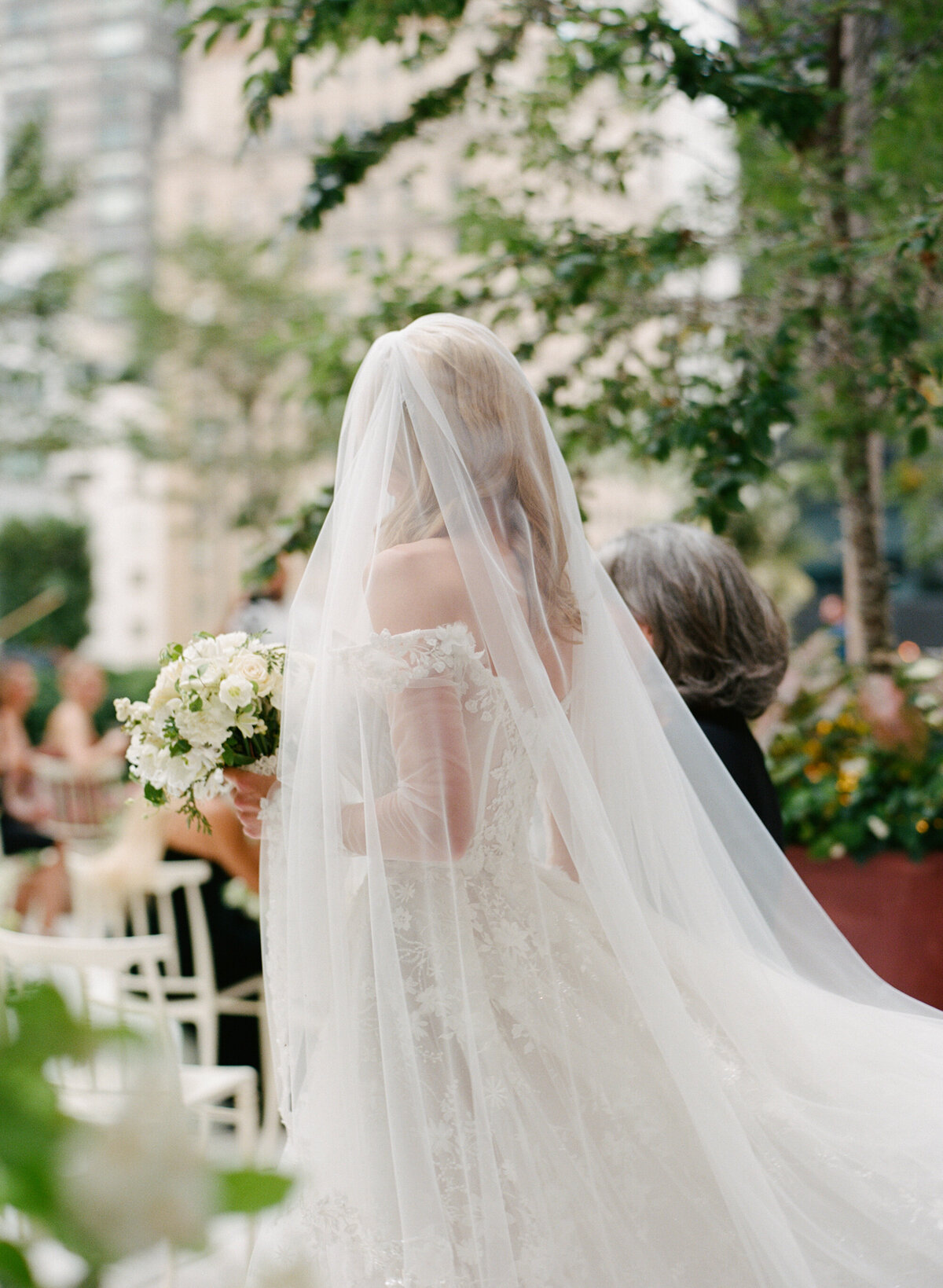 Real-Genuine-Wedding-Moments-Lance-Nicoll-96