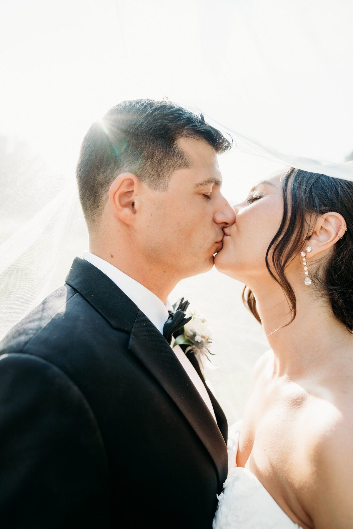 bride-and-groom-at-springfield-country-club-ma