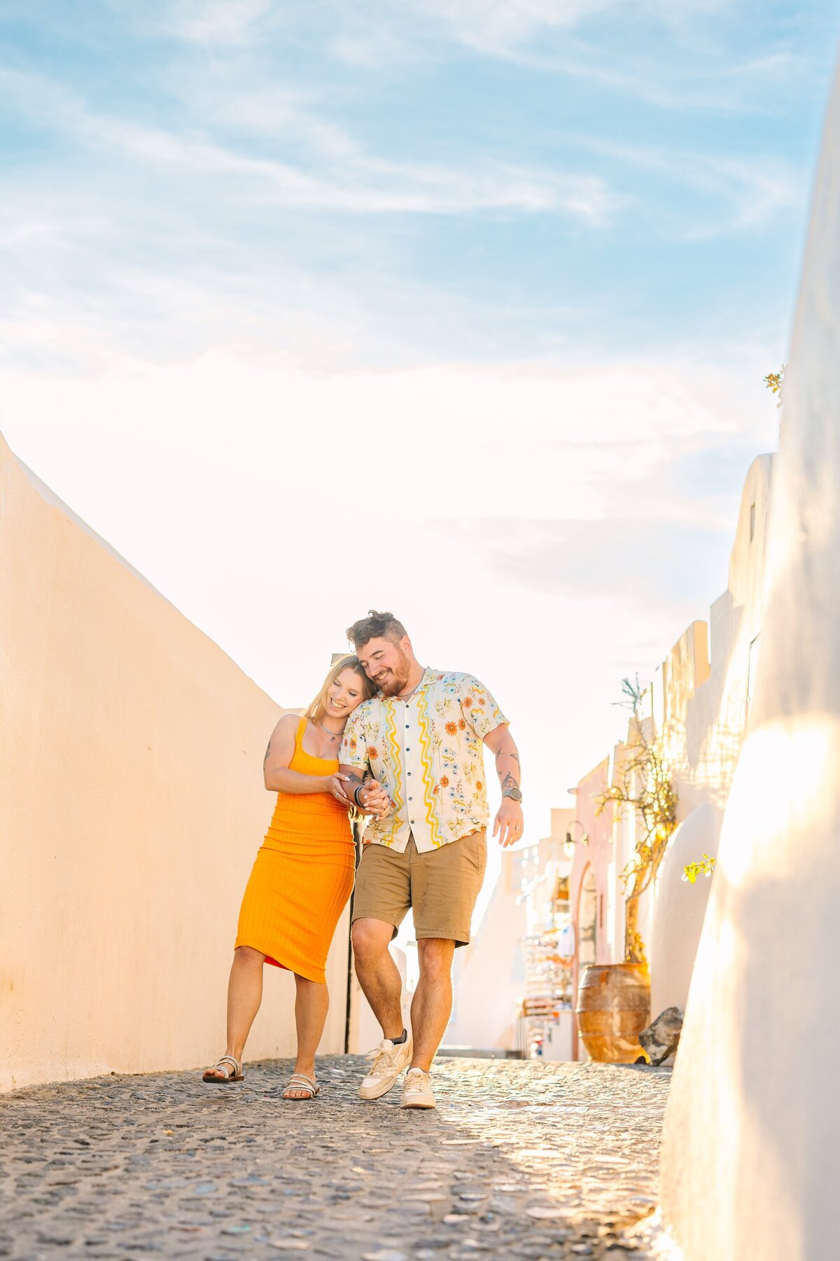 Kelly_Payeur_Photography_Santorini_Greece_Colorful_Engagement_Destination_Photographer_0005