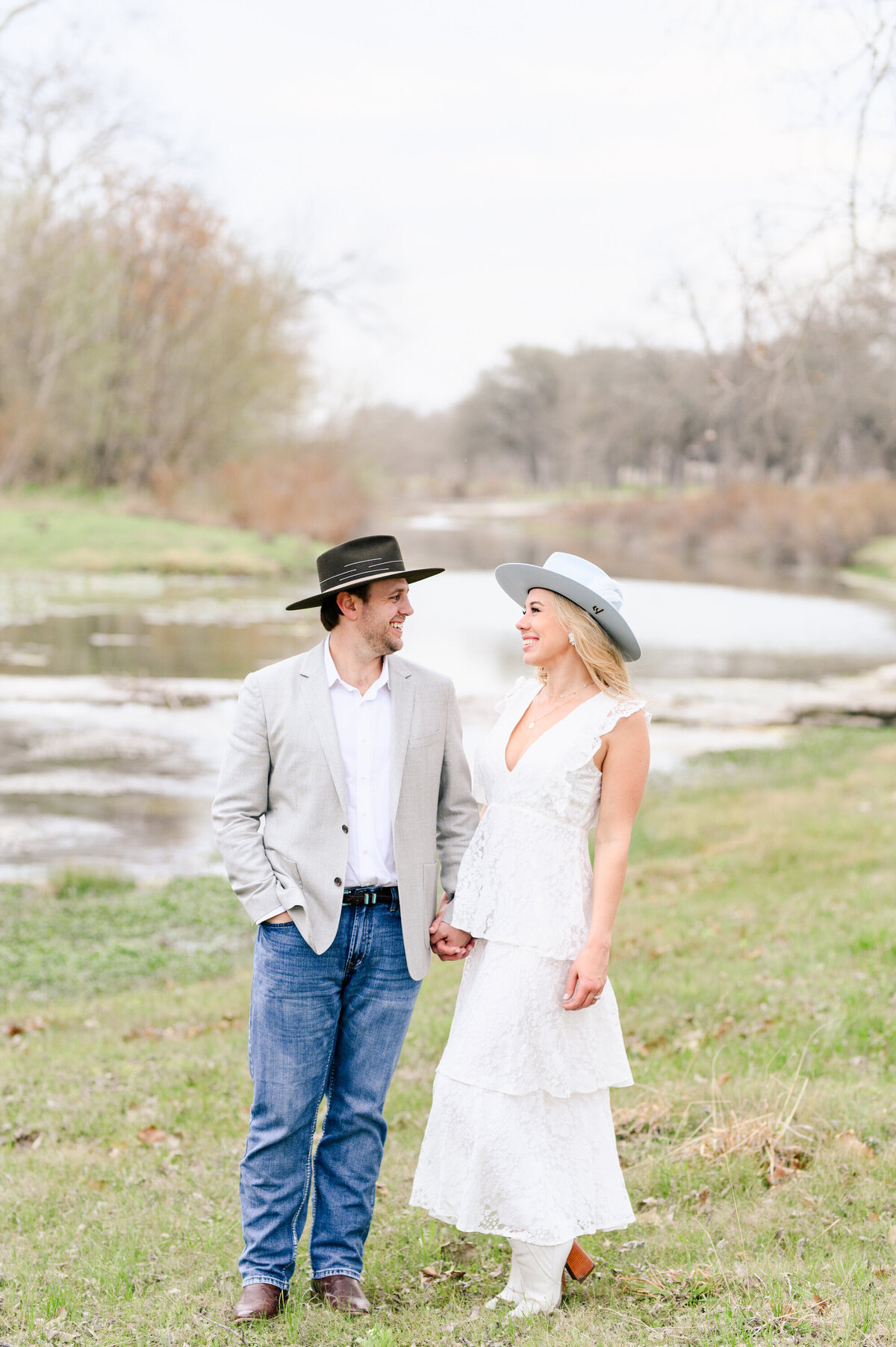 Salado engagement photos-2
