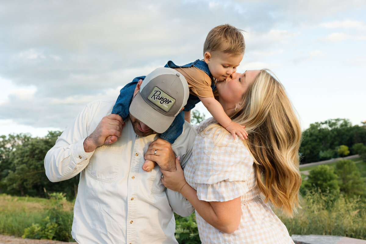 Lubeley-family-Will-DeGraw-Clever-Disarray-2