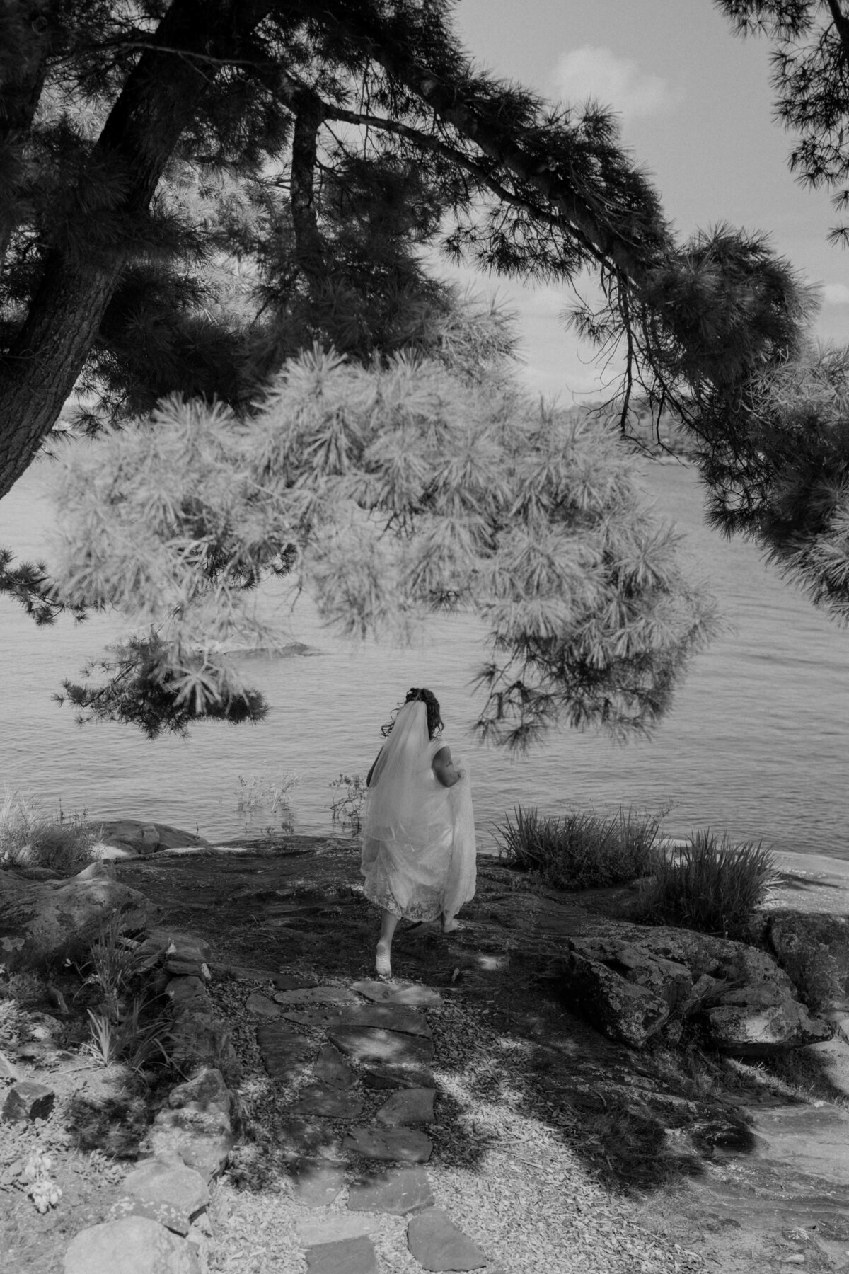 Pointe-au-bari-wedding-J-R243