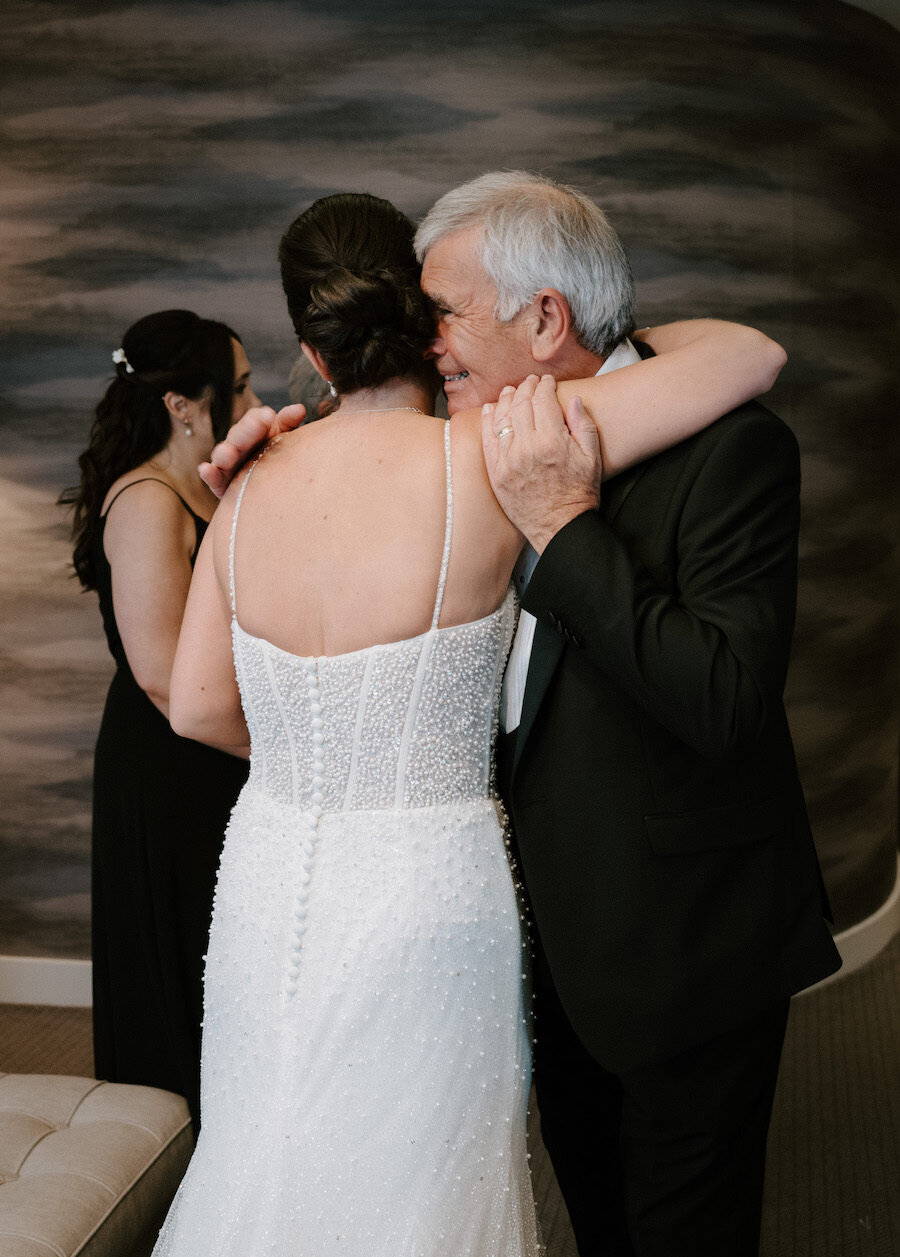 Nicola-Campbell-Timeless-Wedding-Photographer-Scotland-Doubletree-by-Hilton-North-Queensferry-Mr&MrsDavidson-26