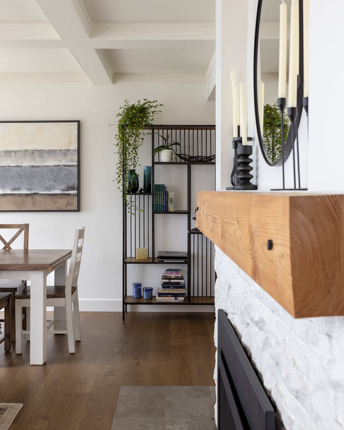 KatCo_Interiors-LakeHouse-LivingRoom-17