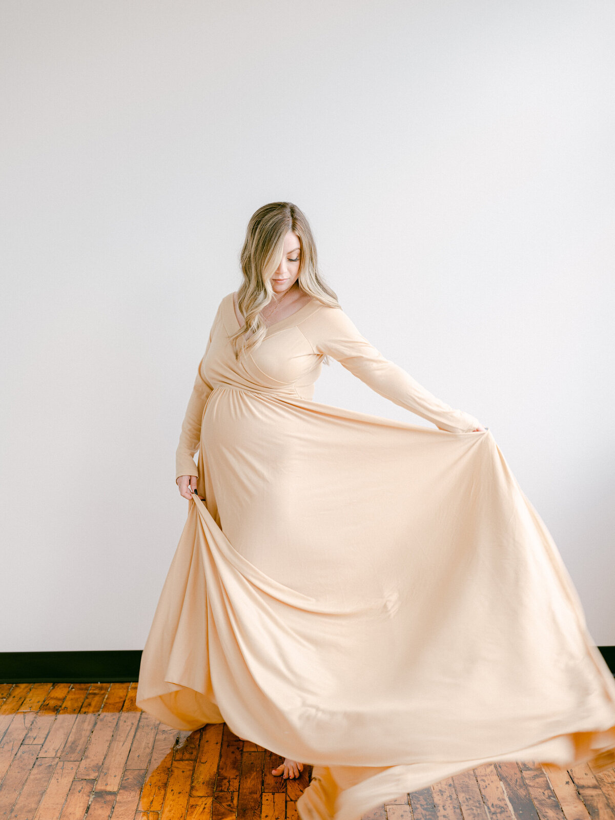 ct-maternity-session-photo-rental-studio-the-apiary-co-12