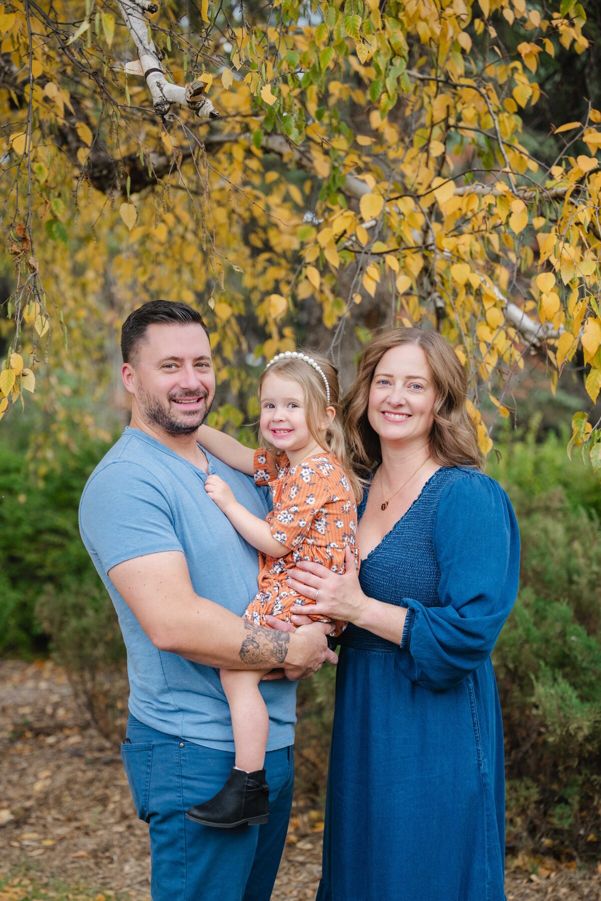 Edmonton Fall Family Photographer _ Lily Laidlaw Photogragraphy-9