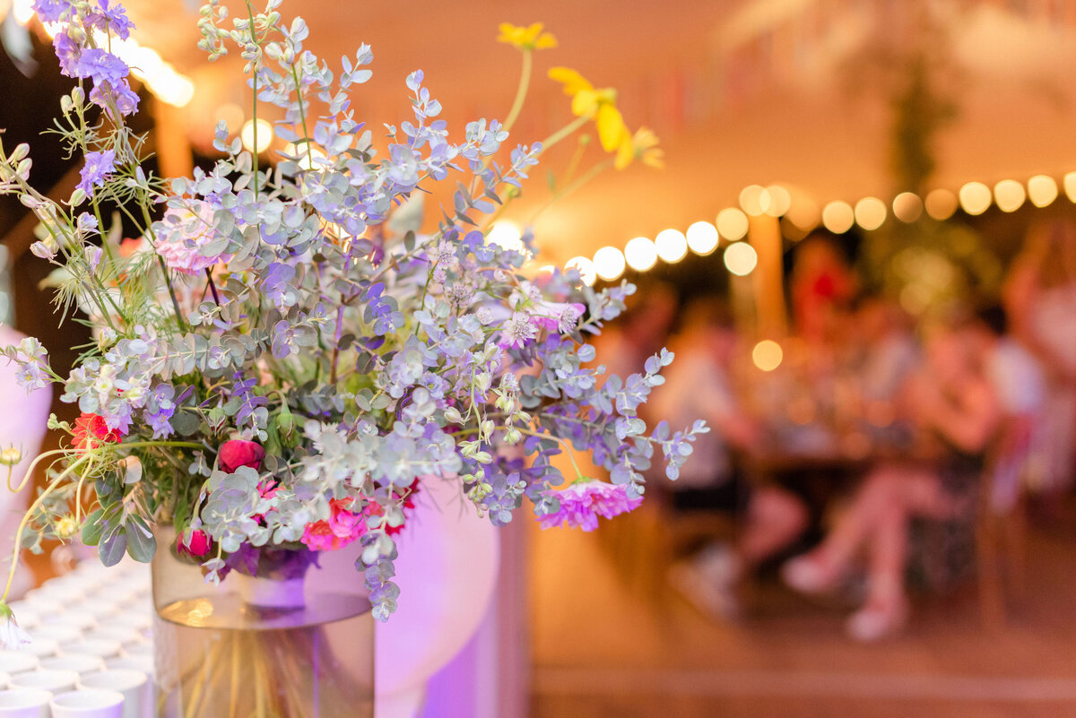 75 floral-design-in-marquee-bordeaux