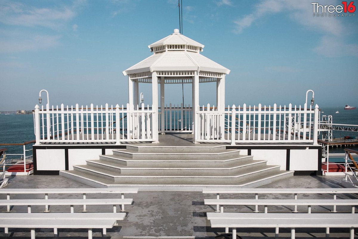 Queen Mary wedding setup