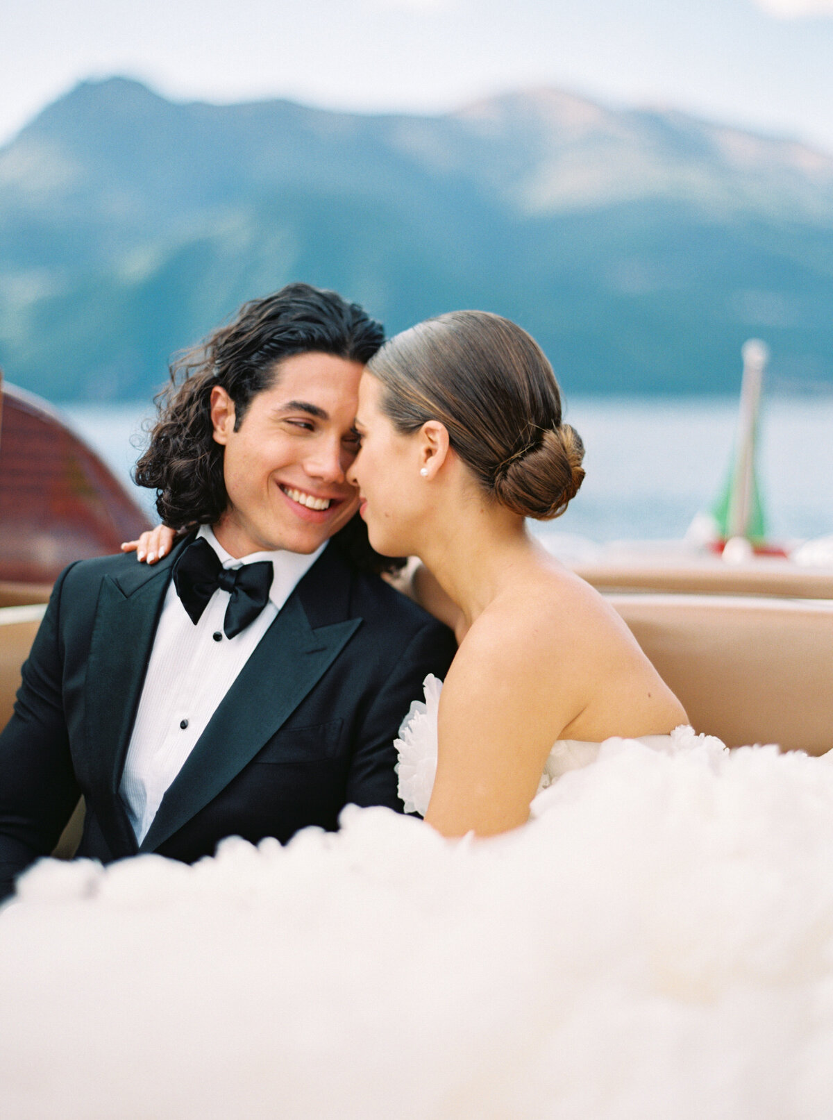 Boat Lake Como Wedding Photographer